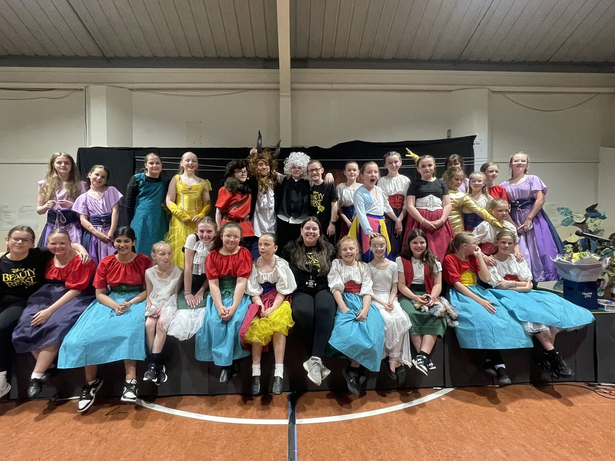 And that’s a wrap. Well done to Miss Ferguson and all the cast of Beauty and the Beast Jnr. They were all fabulous and we are super proud of them. <a href="/carronshoreps/">Carronshore Primary</a> 🐝