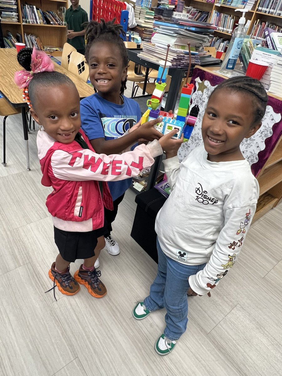 Library of Hongress™ tweet media