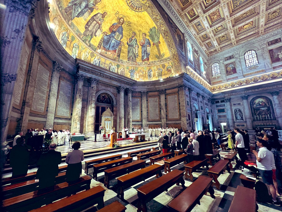 pontificalbeda's tweet image. "Called forth to serve the Lord and His people!" 

Today three of our seminarians were ordained to the Order of the Diaconate by Bishop Hugh Gilbert. 

Congratulations to Br. Louis Kwadwo Osie OSB, Br. Philip McMahon OFM and Philip Thornley of @DioecesisLoiden !