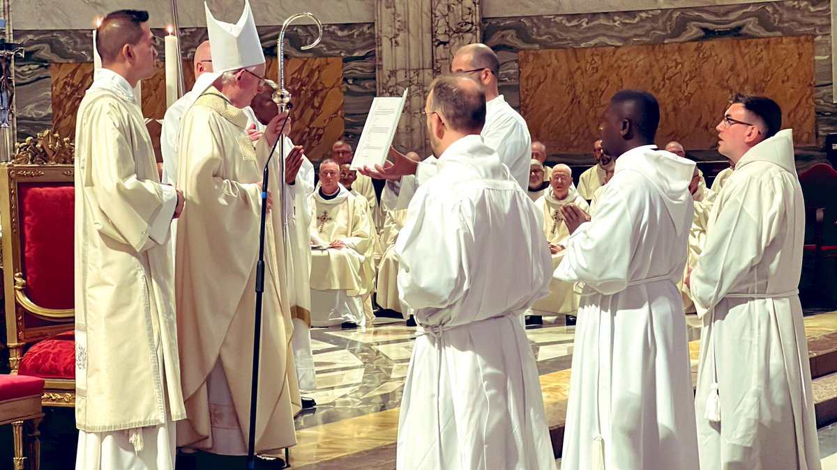 pontificalbeda's tweet image. "Called forth to serve the Lord and His people!" 

Today three of our seminarians were ordained to the Order of the Diaconate by Bishop Hugh Gilbert. 

Congratulations to Br. Louis Kwadwo Osie OSB, Br. Philip McMahon OFM and Philip Thornley of @DioecesisLoiden !