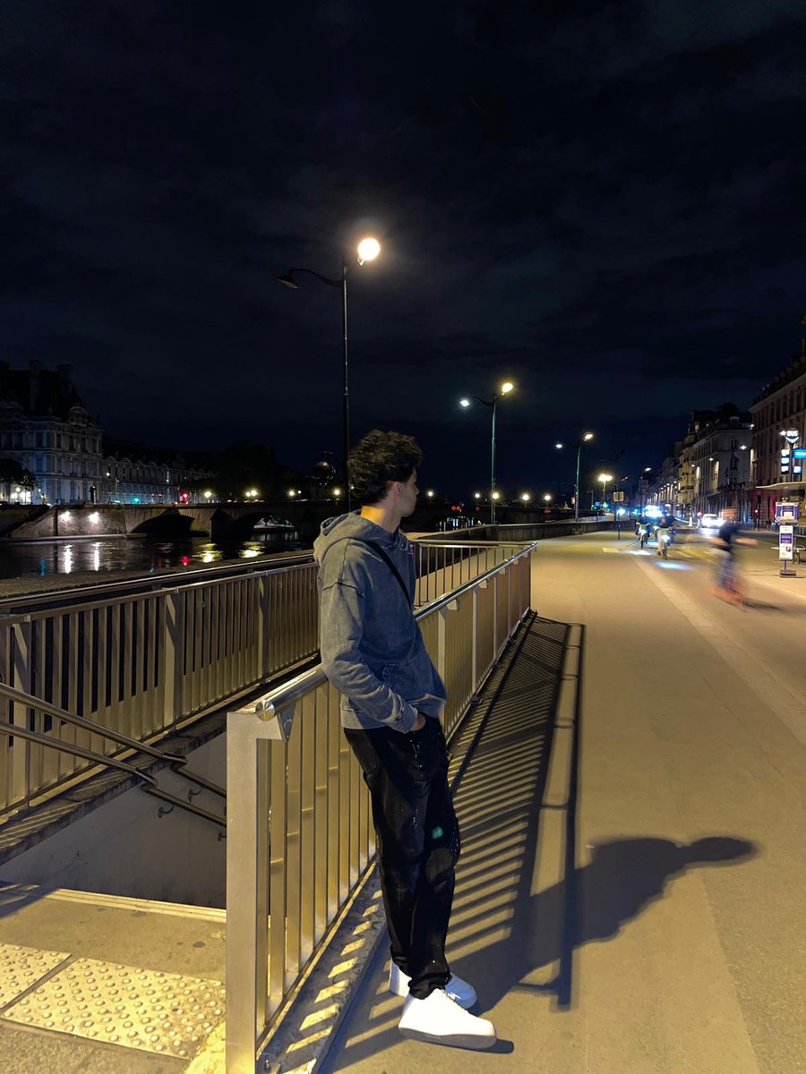 jrhusam__'s tweet photo. 🌆 https://t.co/MlWrqbiTNV