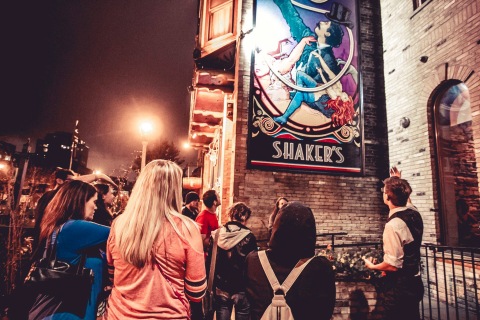 eVisitorGuide's tweet photo. Looking for a unique experience? Take an interesting, historically accurate, and quirky tour at Hangman Tours in Milwaukee. Ghosts, hookers, serial killers and more! https://t.co/90m7AYVmrS

#Travel #sightseeing #tours #ghosttours #uniquetours #paranormal #Milwaukee #MKE. https://t.co/GR0dsvIEqg