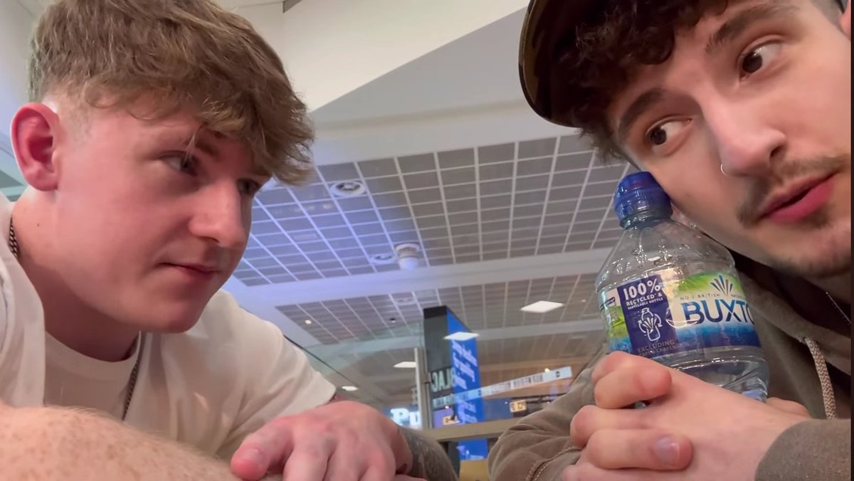 MikeGuylee's tweet photo. A day without supporting the STEEZY lads just doesn't feel right!
That's why... check out the new #CPFvlog!🎈
And you better ...
Like!
Comment!
Subscribe!
Link: https://t.co/7zLFFnrwxU https://t.co/qDFhmlTbEE