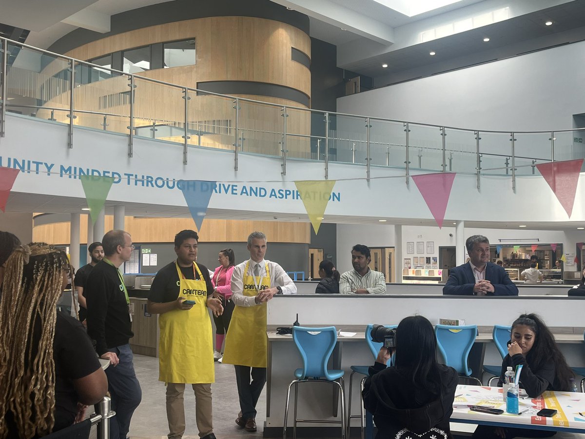 annacrawte's tweet photo. Such a fantastic community event with Canteam and Futures Foundation @Bedford_Academy with @heartacadtrust Sharing a meal with our families with phenomenal music! Already looking forward to our primary event on 10th July! @c_deller @DavidMorris1832 https://t.co/ElfvNCGDXd