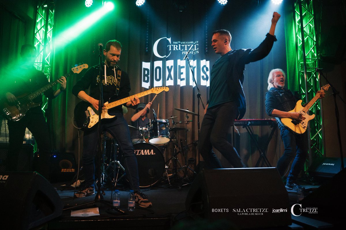 boxets's tweet image. ⏳ Molt aviat...
@boxets en concert 
#festamajorterrassa2024