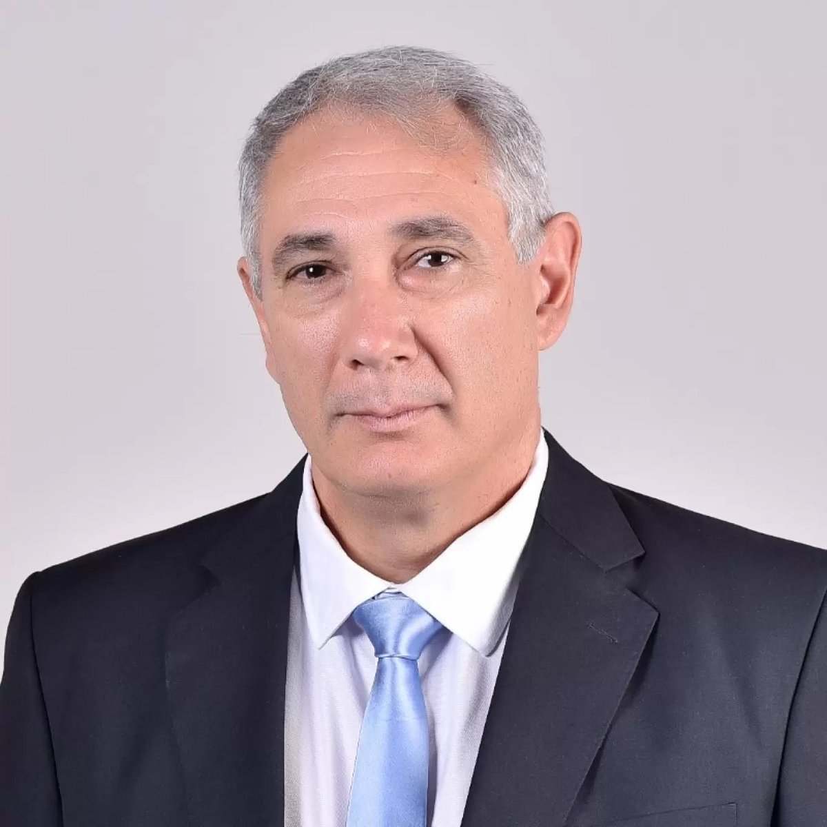 marianoobarrio's tweet photo. Sergio Angiulli, Presidente de la Cámara de Ferreterías y Afines, dijo a @Radio_770 que la crisis d la construcción "hizo caer las ventas del sector y los productos llegaron en mayo con una suba de 10%", lo cual agrava la crisis https://t.co/9fTB5XLDHz https://t.co/v8HTzZx4XH
