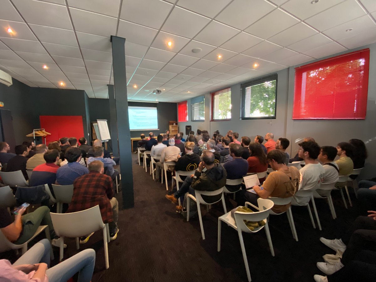 Nantes JUG (@nantesjug) on Twitter photo Salle comble pour la soirée de fin d’année.
En première partie, <a href="/ju_derancourt/">Juliette de Rancourt</a> nous montre les bonnes pratiques de JUnit 5 Salle comble pour la soirée de fin d’année.
En première partie, <a href="/ju_derancourt/">Juliette de Rancourt</a> nous montre les bonnes pratiques de JUnit 5