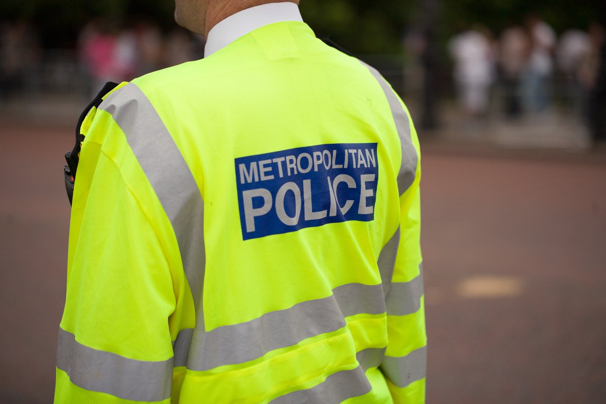 1,846 Metropolitan Police officers were signed off work for mental ill-health reasons last year, an increase of 62% over two years: policeoracle.com/article-librar…