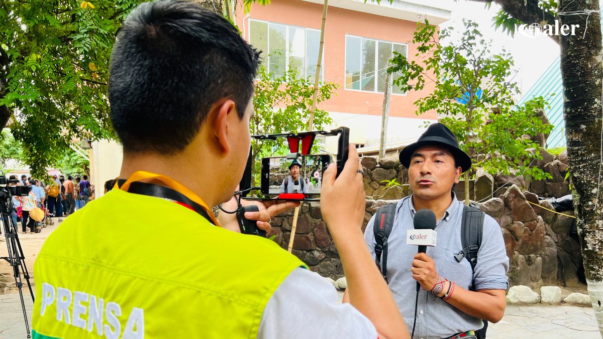 alerprensa's tweet photo. 🔴 #CoberturaEspecialALER | #XIFOSPABolivia
Compartimos imágenes del evento de apertura y conversatorio del Eje 2: Madre Tierra, en el marco del @FospaOficial que se desarrolló esta mañana en Rurranebaque
#FospaBolivia2024 #XIFOSPA #AmazoníaViva https://t.co/Vbcy6tTnr8