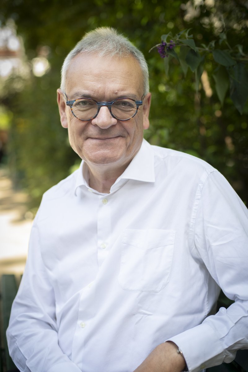 Secours_Catho's tweet photo. 🌟 Bienvenue à notre nouveau président ! 🌟

Didier Duriez est le nouveau président national du #SecoursCatholique ! Il prend la succession de Véronique Devise, au terme d’un mandat de trois ans. 

Découvrez son interview 👉 https://t.co/OAGxZiM9rL https://t.co/asHuIVcyMO