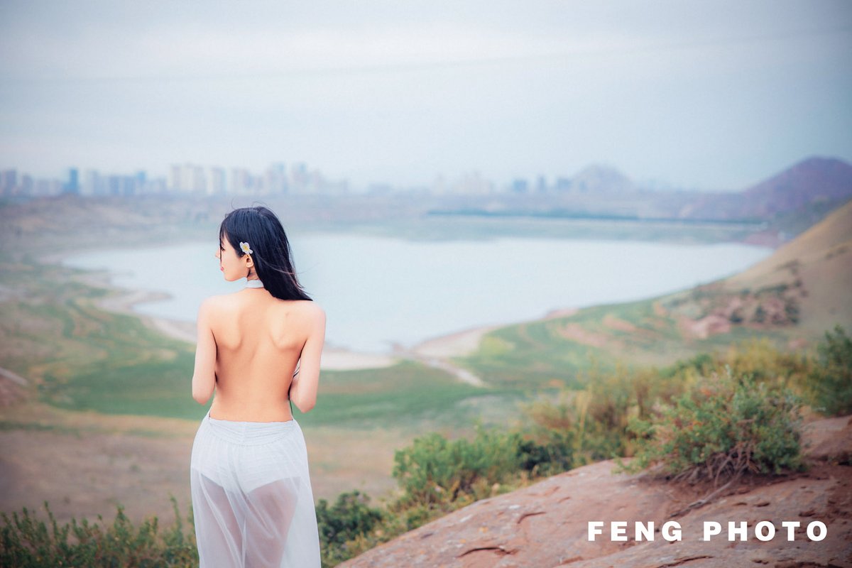 fengfengmen's tweet photo. 人生的狂野 #乌鲁木齐约拍 #新疆约拍 #野外外求生 https://t.co/uoz9GKYvn0