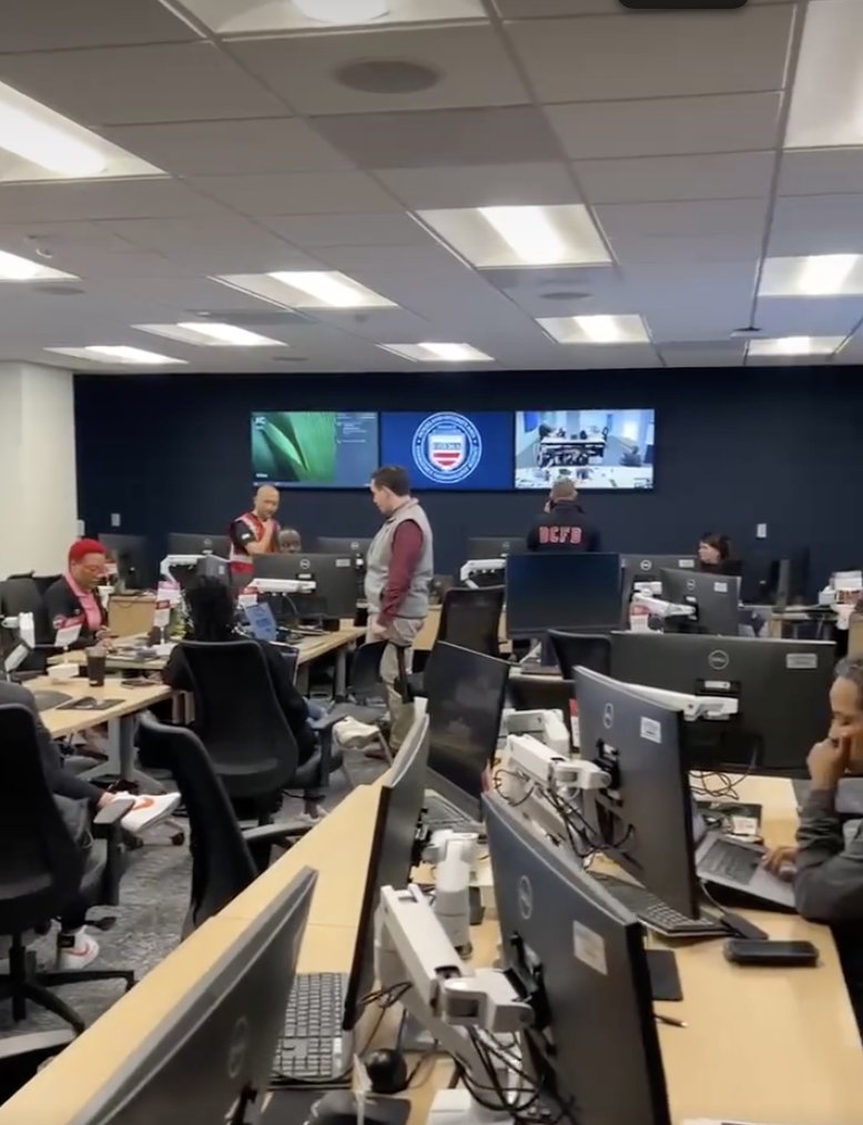 Recently, the External Affairs team &amp; other DC PIOs participated in a no-notice active threat exercise organized by <a href="/JulieParkerComm/">Julie Parker</a>. Her team did a great job keeping everyone on their toes &amp; we're prepared to collaborate during any emergencies that arise! bit.ly/3XlXpoh