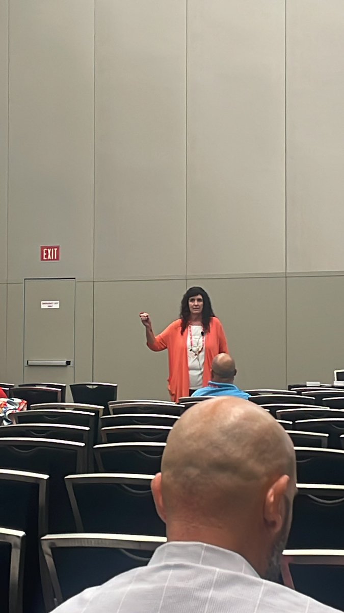 MarnieFrog's tweet photo. @EckertKathleen ready to get some great ideas!!! TASSP2024 https://t.co/YtkJozmFnJ