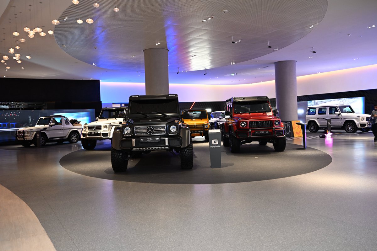 MercedesBenzME's tweet photo. أسطورة جديدة في عالم السيارات: الفئة G الجديدة 💫
ألقِ نظرة حصرية على سيارة G 580 الجديدة كليًا بتكنولوجيا EQ وسيارة Mercedes-AMG G 63 الجديدة.
تابع صفحتنا لمزيد من المغامرات المليئة بالحماس.
#MercedesBenzME #NewGClass #GClassPremiere #AMG #G63 #Electric #G580 #مرسيدس_بنز https://t.co/QmrRn4IJDv