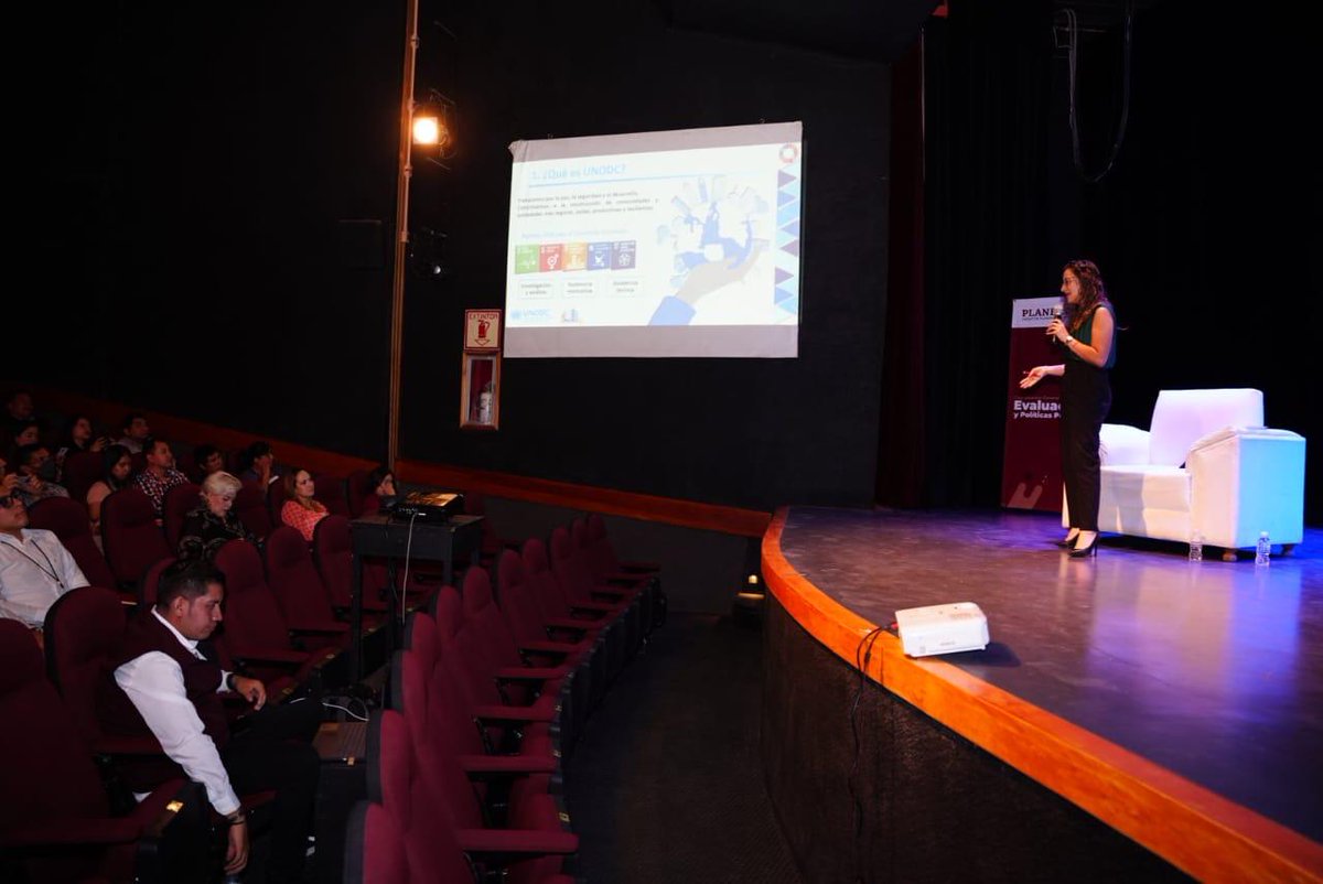 UNODCmexico's tweet photo. En la Semana de la Evaluación #gLOCAL2024, participamos en el evento "Evaluación Transformadora para un Hidalgo Sostenible" de @PlaneacionHgo. 

Destacamos la importancia del monitoreo y la evaluación en la toma de decisiones basadas en la evidencia para la prevención del delito. https://t.co/9mzfWZPiLG