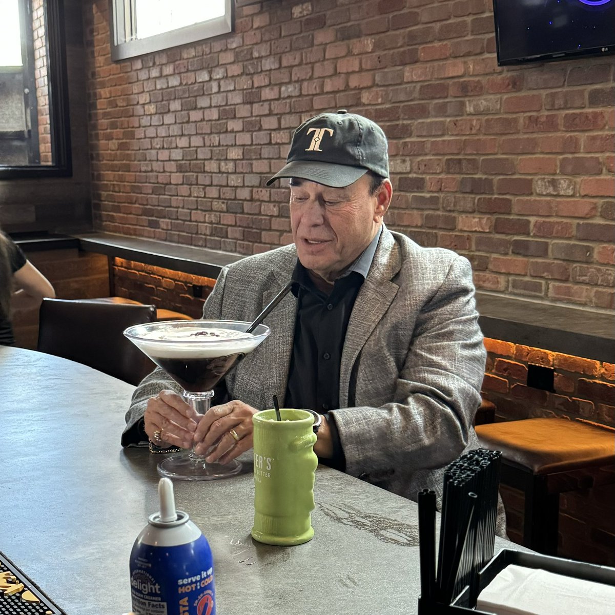 That’s that me espresso! <a href="/paddykellys/">Paddy Kellys</a>