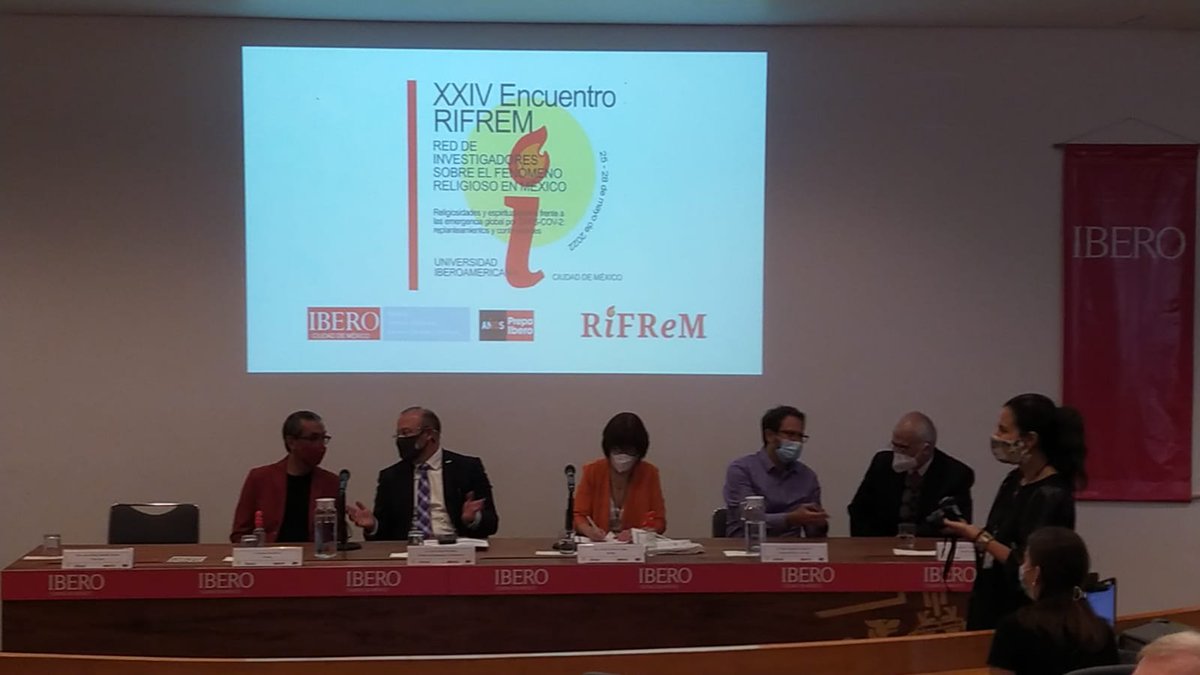 LaJornada's tweet photo. Investigaciones sobre el hecho religioso: XXV aniversario de Rifrem, #opinión de Carlos Martínez García
En estos días tiene lugar el encuentro 25 de la Red de Investigadores del Fenómeno Religioso en México (#Rifrem), coauspiciado por la Universidad de Guadalajara, en su Centro Universitario de la Costa, en Puerto Vallarta. El programa es muy diverso y, al serlo, refleja la pluralidad de investigaciones que antropólogos, sociólogos, historiadores y teólogos sobre la ampliación de distintas creencias religiosas en el territorio nacional.
https://t.co/AeXNKQRr0C
