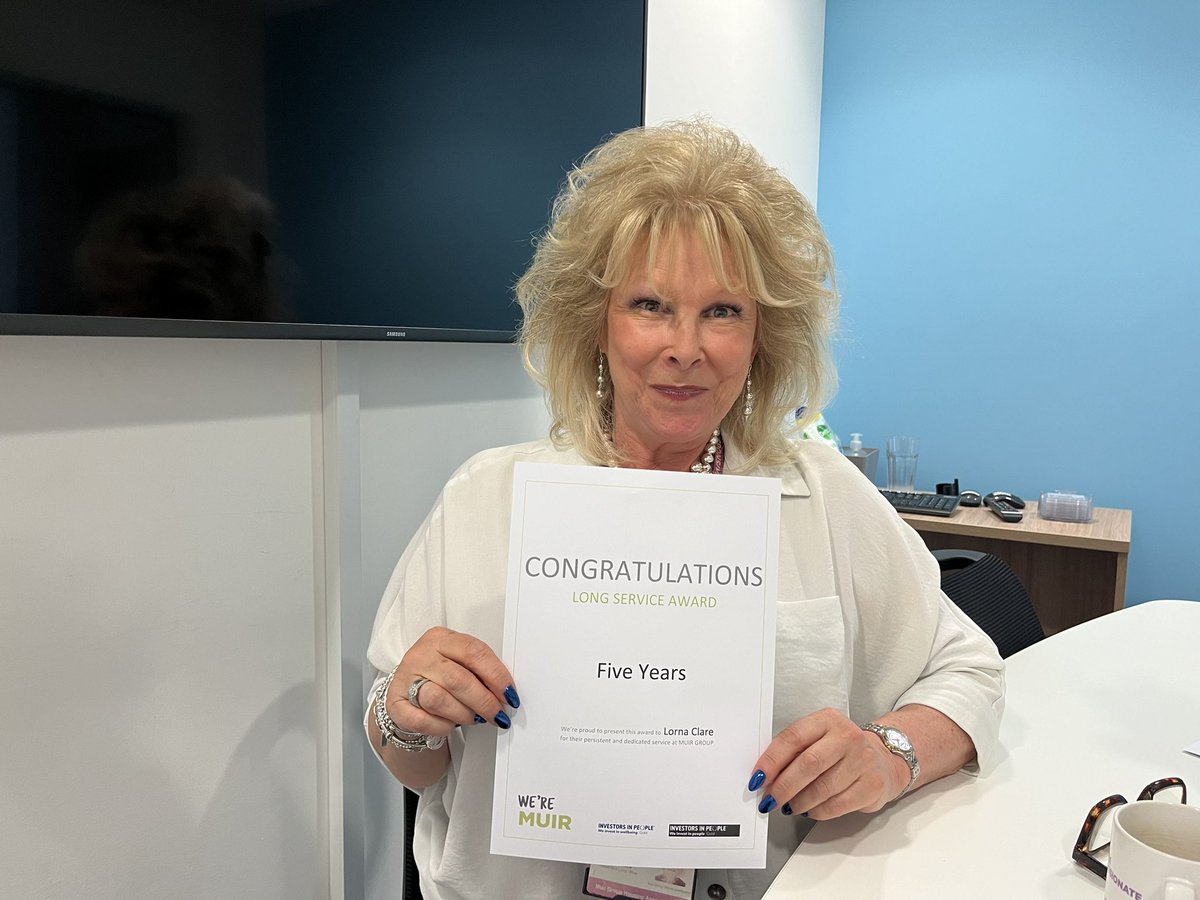 Congratulations and a big thank you to @LornaC_Muir who celebrated 5 years at <a href="/MuirGroupHA/">Muir Group Housing Association</a> 🤩 
Thank you for all of your hard work