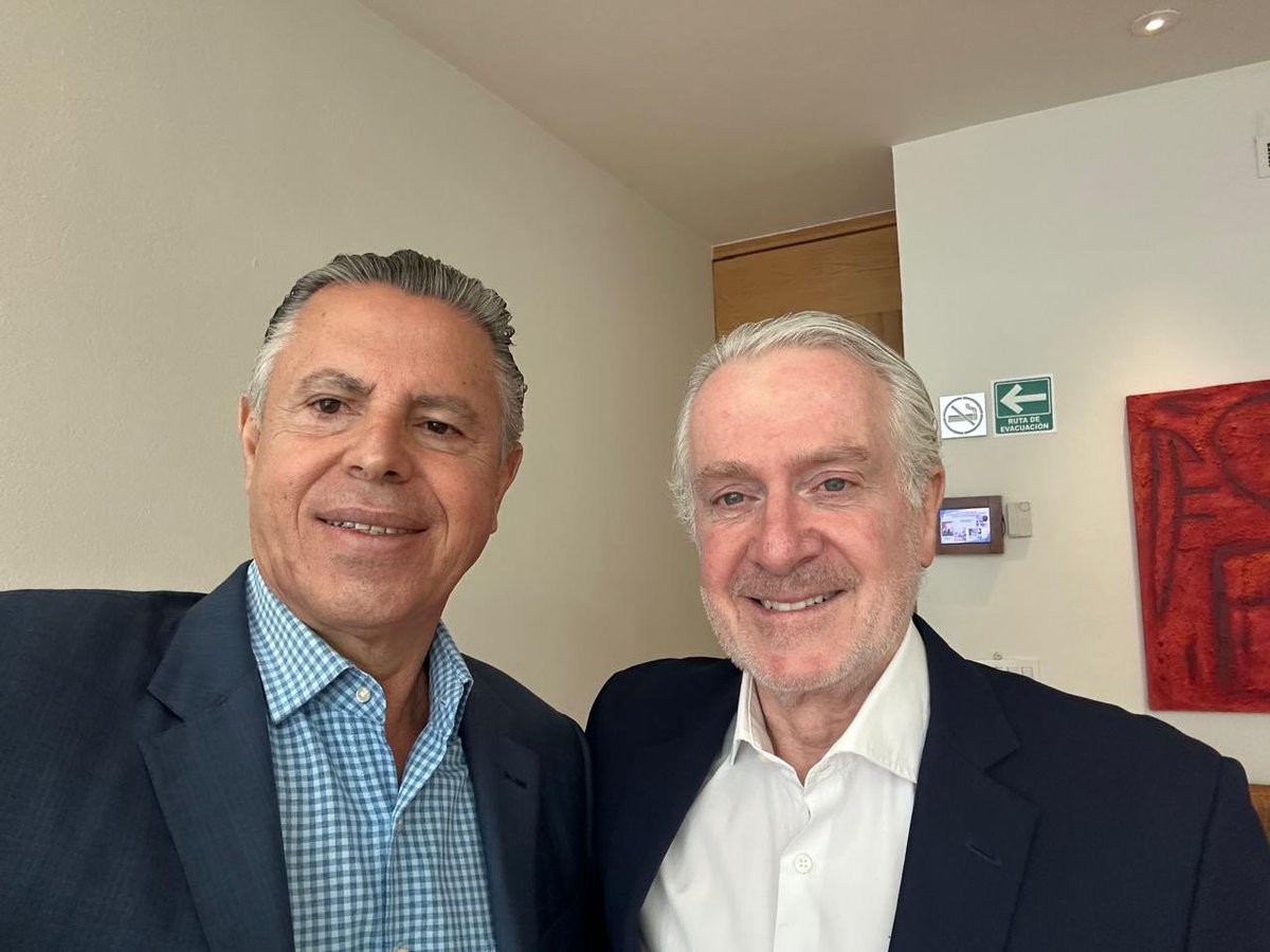 Chucho Nader (@chuchonader) on Twitter photo Esta mañana desayuné con mi amigo <a href="/SantiagoCreelM/">🇲🇽Santiago Creel</a>. Es muy agradable platicar con un político tan destacado a nivel nacional y coincidir en temas trascendentes para nuestro México. Esta mañana desayuné con mi amigo <a href="/SantiagoCreelM/">🇲🇽Santiago Creel</a>. Es muy agradable platicar con un político tan destacado a nivel nacional y coincidir en temas trascendentes para nuestro México.