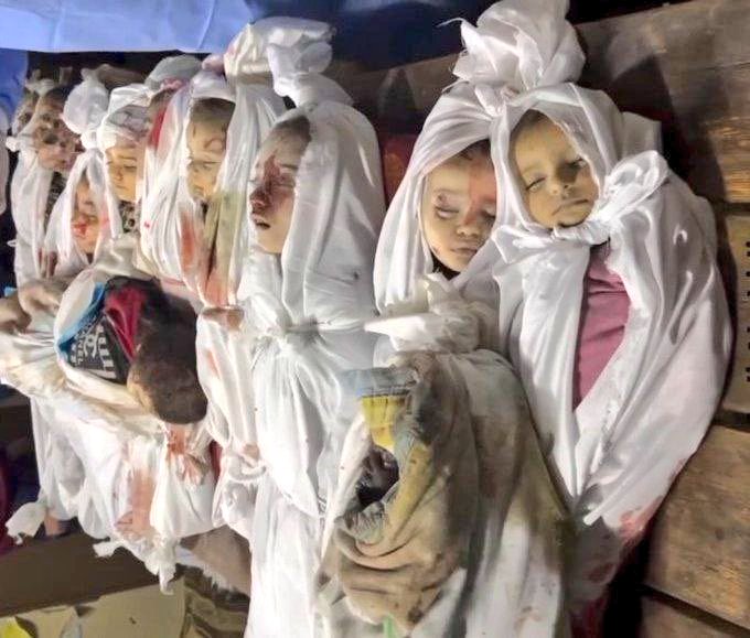 اســـرائــیــل ایک دہشتگرد ملک ہے اگر آپ اتنا بھی نہیں لکھ سکتے تو آپ سوشل میڈیا چــھـــــوڑ دیں۔

#بائیکاٹ_اسرائیلی_مصنوعات