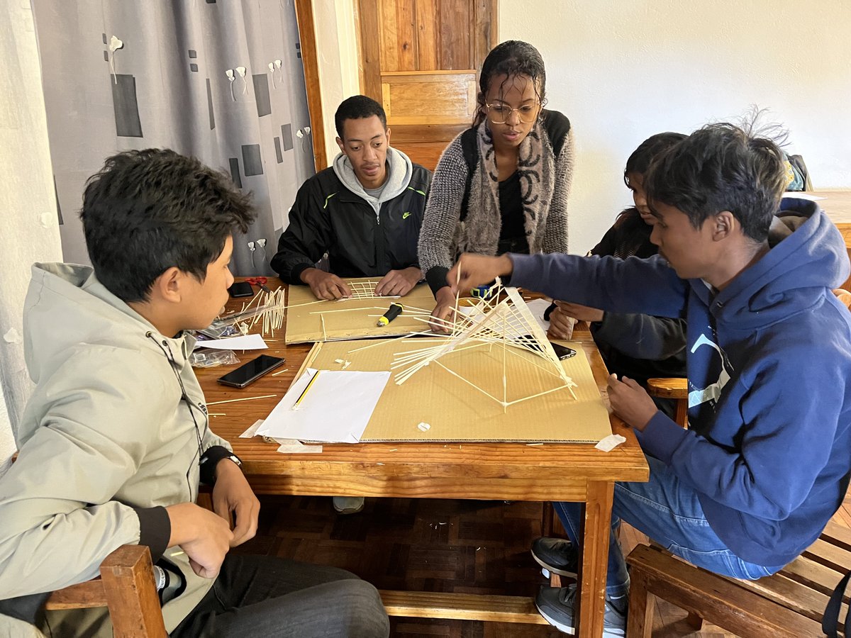 ForesTIA / ESSA-Forêts tweet media