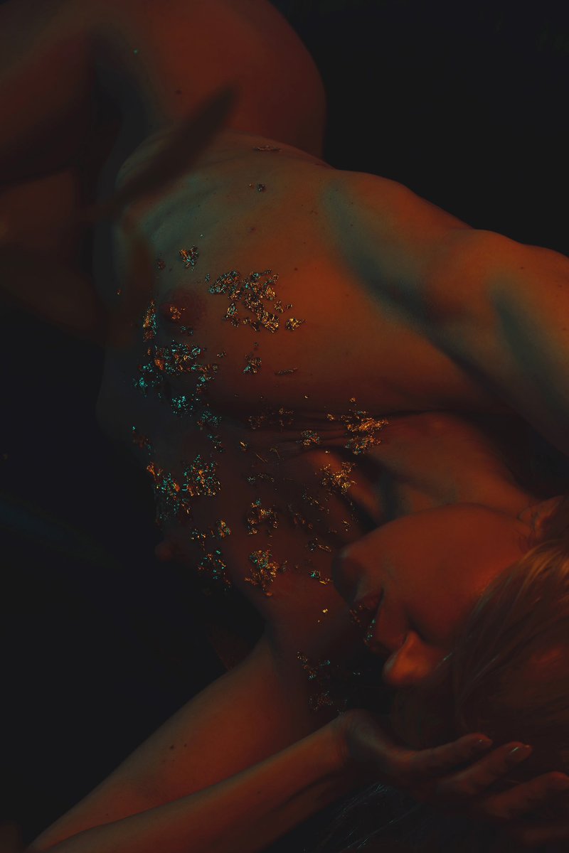 AuroraaModels's tweet photo. Totally dripping in gold 
@itsprittybitch https://t.co/iQsk4d8Gqb
