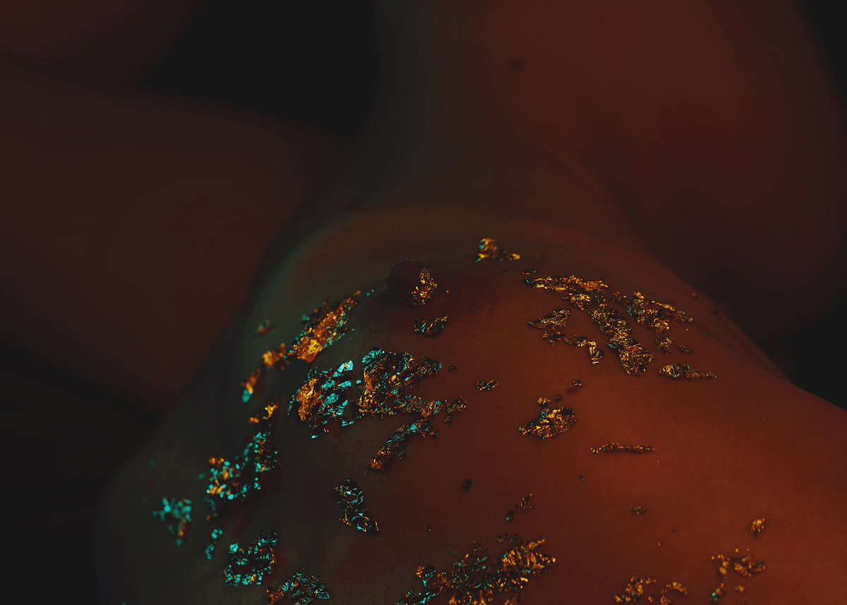 AuroraaModels's tweet photo. Totally dripping in gold 
@itsprittybitch https://t.co/iQsk4d8Gqb