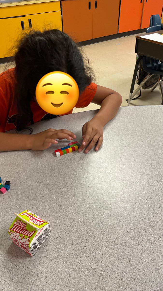 MsMoralesA's tweet photo. Small group time at #campraymond #chooseyourdestination @Erica4Literacy @JaqueRQ1 @AldineES_Summer #myaldine https://t.co/EjawFzwp0H