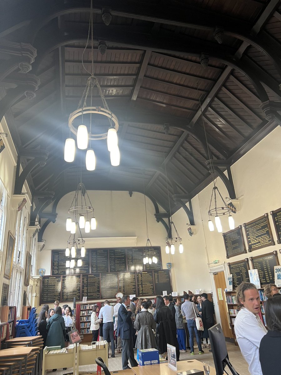 QHS Modern Languages tweet media