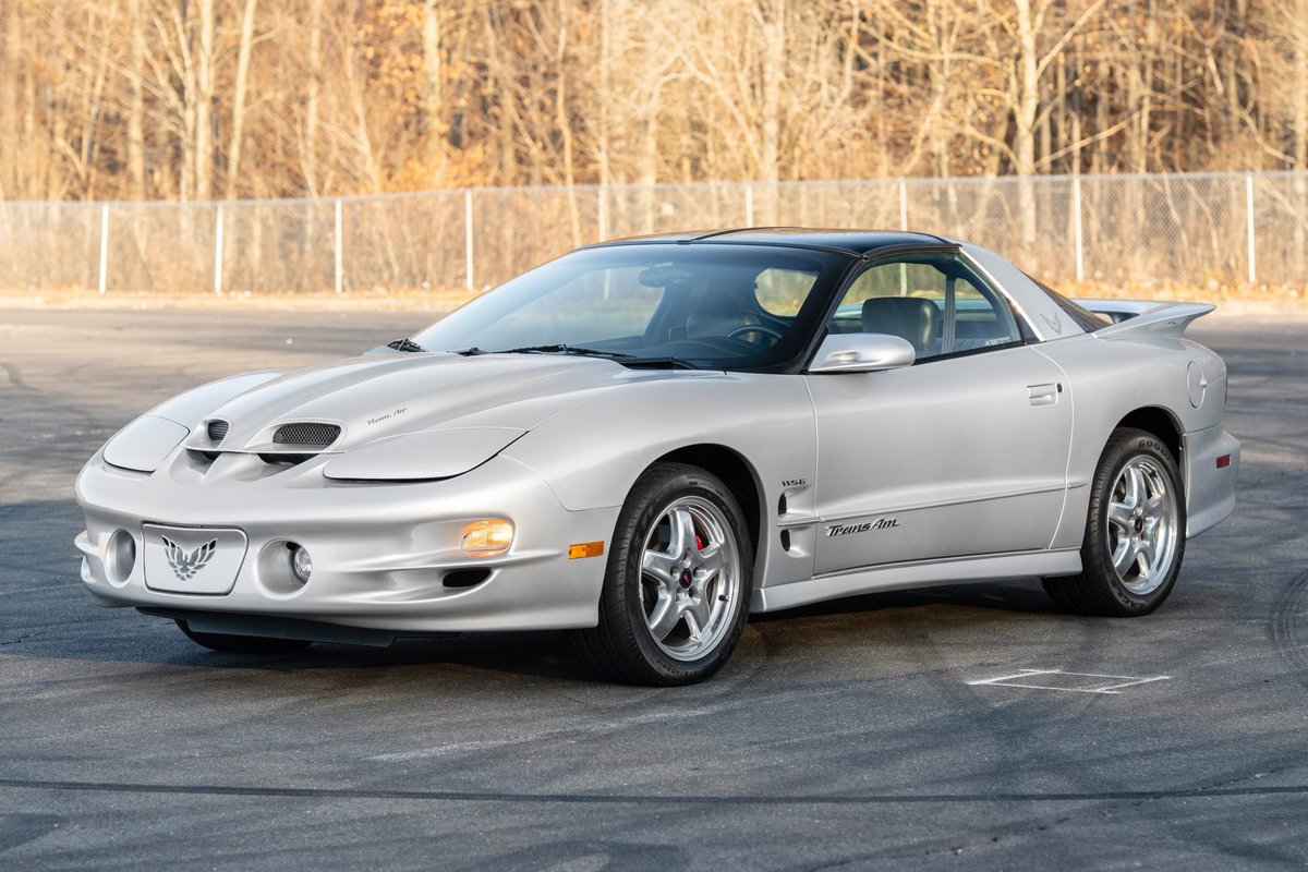 All_The_Cars_12's tweet photo. 2002 Pontiac Firebird Trans Am WS6 Coupe
#pontiac #firebird #ls1 #pontiacfirebird #ws6 
Naturally-Aspirated 5.7L V8 - 310HP https://t.co/6rxiDNb9Ut