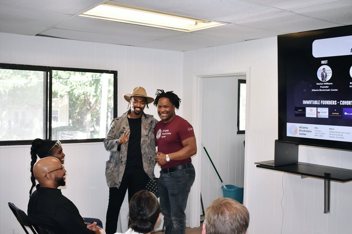 AtlantaChain's tweet image. Last night we hosted an amazing Pitchfest at @AtlantaChain where 100+ people were in attendance to see pitches from 11 web3 startups. #ATLTechWeek

The winner @instarailspay received a $25K investment from @MarlonWilliams. In 2nd was @vnglestories and 3rd was @nursebloc.

Special…