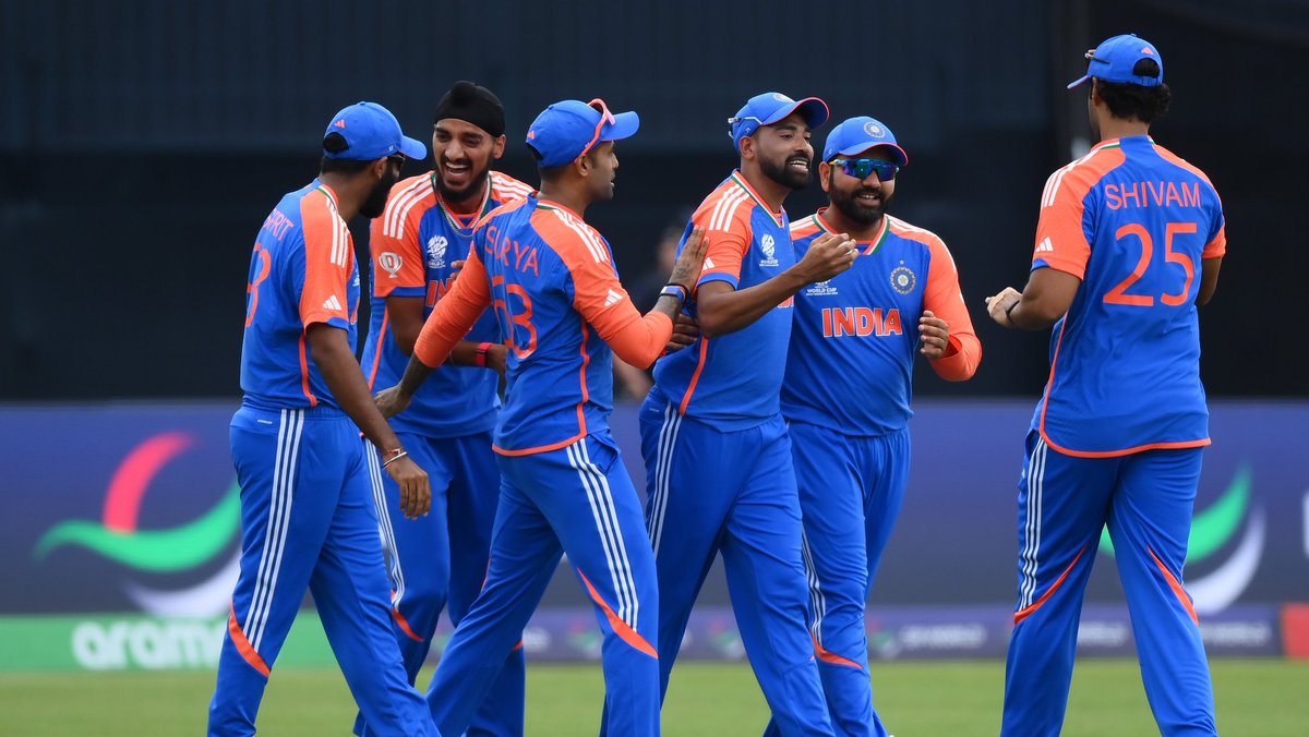 DhanrajNathwani's tweet photo. #TeamIndia's winning march continues. The bowlers did a fabulous job, especially #ArshdeepSingh & #HardikPandya, to restrict the opponents and a gritty partnership between @surya_14kumar & @IamShivamDube saw India🇮🇳 home comfortably.
#IndvUS @BCCI @GCAMotera https://t.co/adkuKAK68i