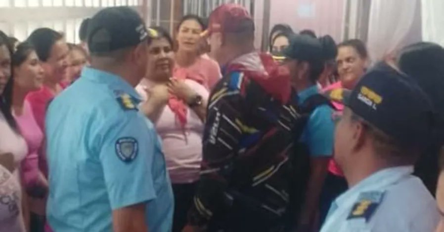 SSC_BOLIVAR's tweet photo. Seguridad Ciudadana y la #PEB  cumpliendo orientaciones de @amarcanopsuv  realizaron una inspección al Centro de Detención Preventivo Ramón Eduardo Vizcaíno, #SanFelix  en el marco de las acciones preventivas en los Centros de Recuclusión del estado  #Bolívar https://t.co/uUVywFAmJa
