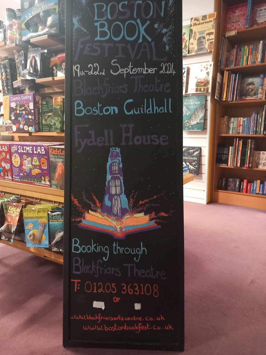 Jo from <a href="/WaterstonesBos/">Boston Waterstones</a> has been busy for us again! Thank you so much for the continued support 👏🏻