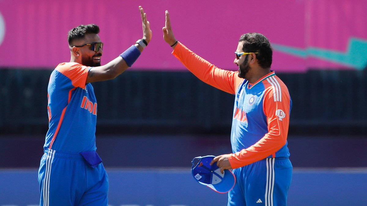 DhanrajNathwani's tweet photo. #TeamIndia's winning march continues. The bowlers did a fabulous job, especially #ArshdeepSingh & #HardikPandya, to restrict the opponents and a gritty partnership between @surya_14kumar & @IamShivamDube saw India🇮🇳 home comfortably.
#IndvUS @BCCI @GCAMotera https://t.co/adkuKAK68i
