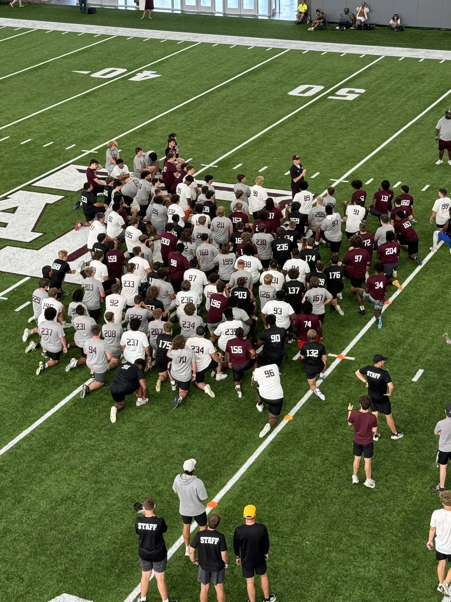 librathompson's tweet image. Texas A&amp;amp;M Big Man Camp was a success! Cullen received one of the outstanding camper awards! Way to go Cullen! #GoBeBig #EdgeRusher  🏈💪🏾