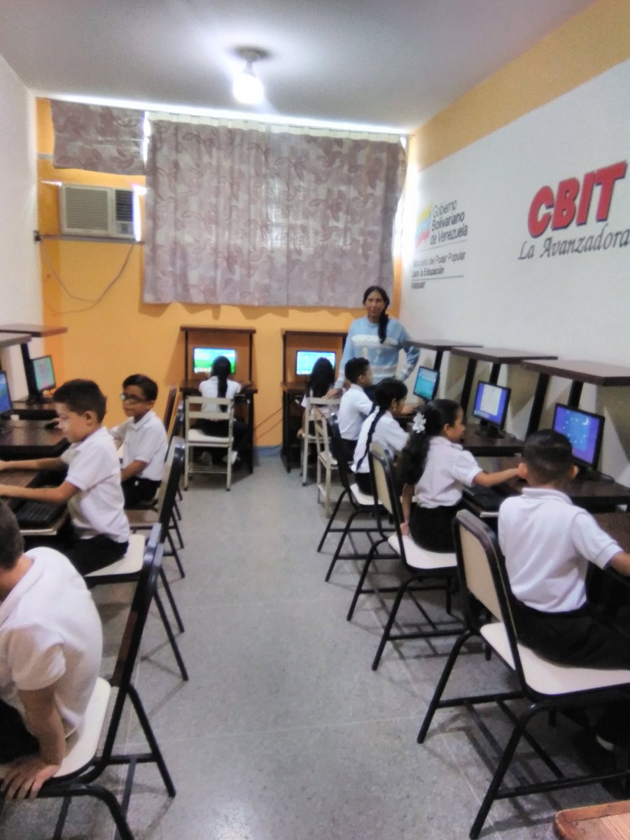 #Entérate. Realización de diapositivas en LibreOffice Impress estudiantes de 6to E.B Inés Lucía Yépez.
 #12 de Junio <a href="/NicolasMaduro/">Nicolás Maduro</a> @_aAvanzadora @MPPEDUCACION <a href="/Fundabit_/">FundabitOficial</a> <a href="/leivi24/">Leivi/Oceanía</a> <a href="/cdcelara/">Centro de Desarrollo de la Calidad Educativa Lara</a> <a href="/EleamerAbdala/">Eleamer Elkatrib</a> <a href="/Dimary08/">D!mary_Anzola</a> <a href="/Fundabitlara01/">Fundabit Lara</a>