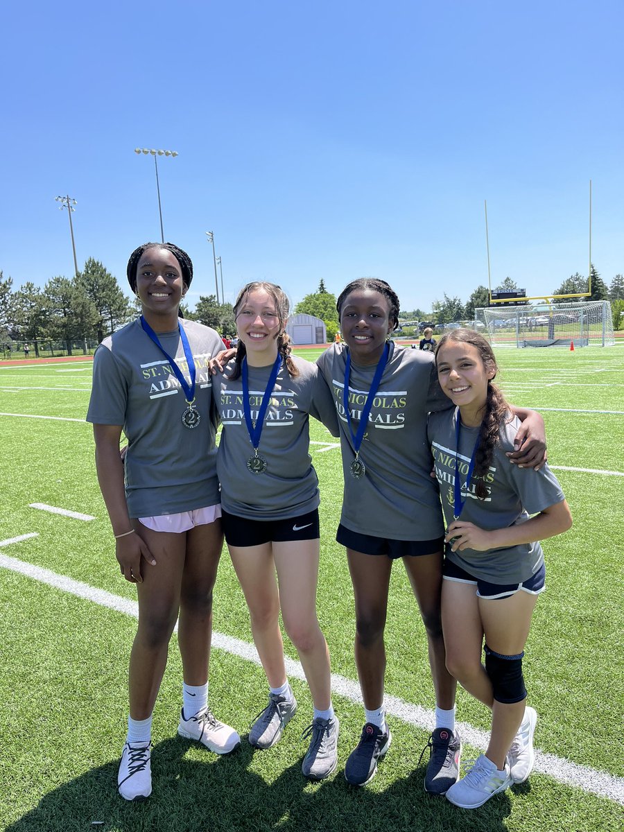 Our Admiral relay runners having a huge day at the @HCAA2017 Systems event. <a href="/StNicholasHCDSB/">St. Nicholas CES Oakville</a>