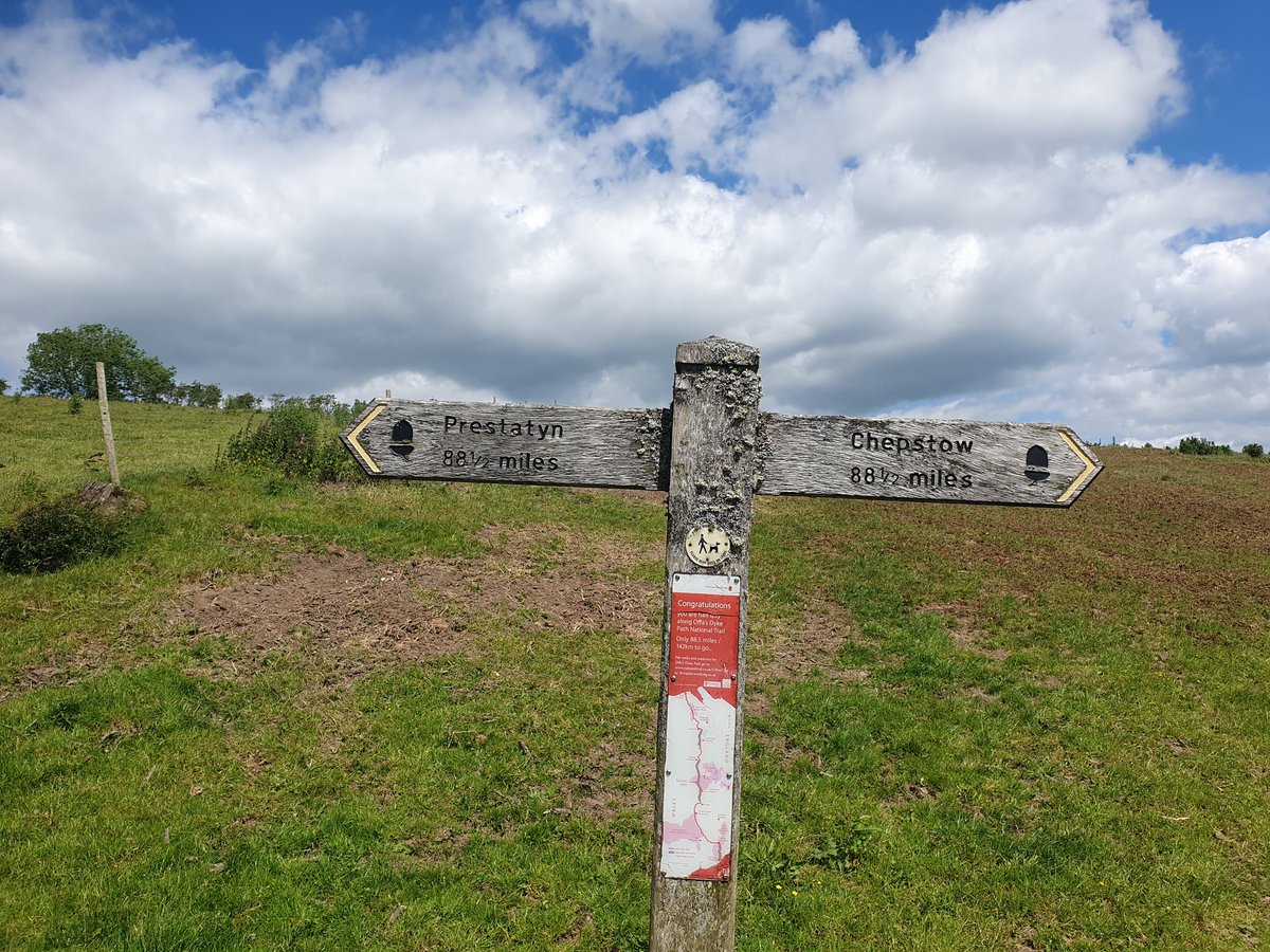 TAHarris1969's tweet photo. Prestatyn to Chepstow via Offas Dyke National Trail. 470k steps, 28k feet of up, 178 miles, 14kg back pack and 9 days. https://t.co/Sr9UDl7JgN