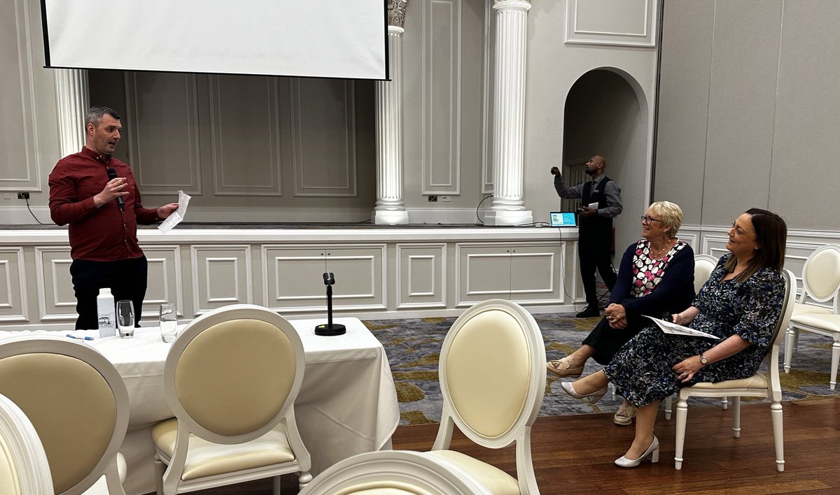 Well that flew in! <a href="/HSC_LeadershipC/">HSC Leadership Centre</a> “Leading Social Work: Stronger Together” course completed 🙌 Connections made, and network expanded! Thank you <a href="/eamroulston/">Marie Roulston</a> and Maura 🥳

Now…what next?