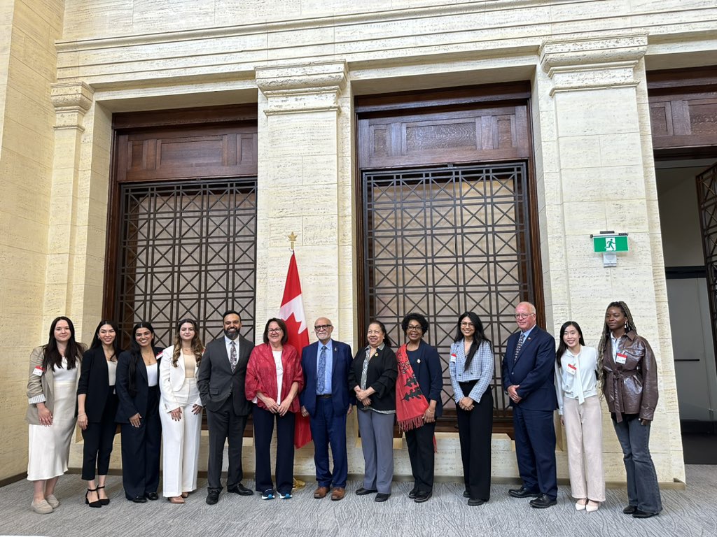 RipudamanMinhas's tweet photo. Thank you, Senator Burey, for your invitation to the #OurKidsHealth team to join you at the #SenateofCanada to share our work and discuss a future where ALL Canadian families can access reliable, relevant online health information and achieve #healthequity and parity. https://t.co/JtzNVysvdr