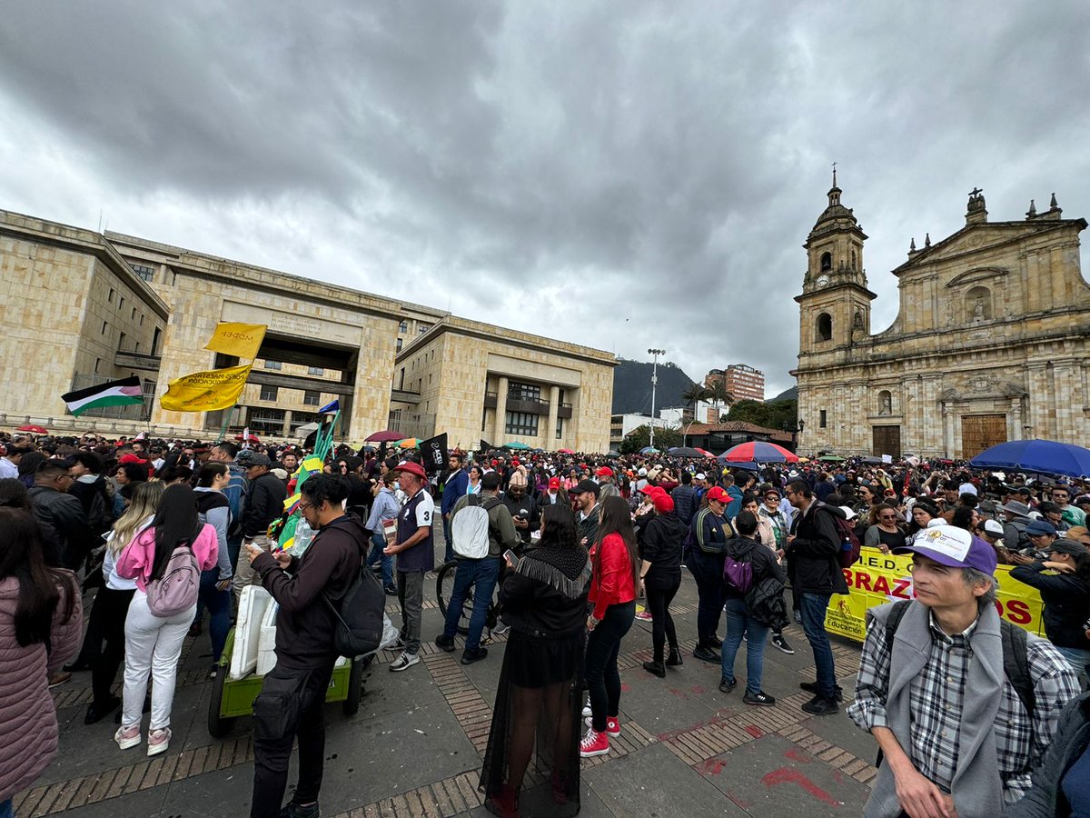 Gabriel Becerra - Pacto Cámara Bogotá 🏛️ tweet media