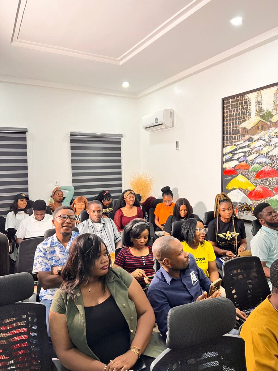 assamconnect_'s tweet photo. Our digital marketing expert Mr. Unaks Victor, equipped the @12thcityrealty team with killer content creation, social media mastery &amp; website optimization.

Stay tuned for Day 3: Customer Service Excellence.
#DemocracyDay #Mandate #Naira #Biden #Tinubu #GodMorningWednesday https://t.co/SeJIOimZsE