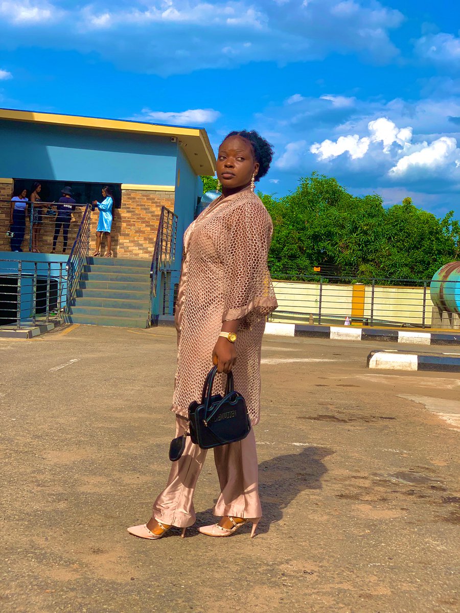 MopelolaLove1's tweet photo. Earlier today,
  I was at the training for civic actors and social influencers on using audit data to demand accountability at substantial level in Nigeria organized by PARADIGM LEADERSHIP SUPPORT INITIATIVE.

I MADE THE DRESS😉😉😍 https://t.co/s7jmTfOgbS