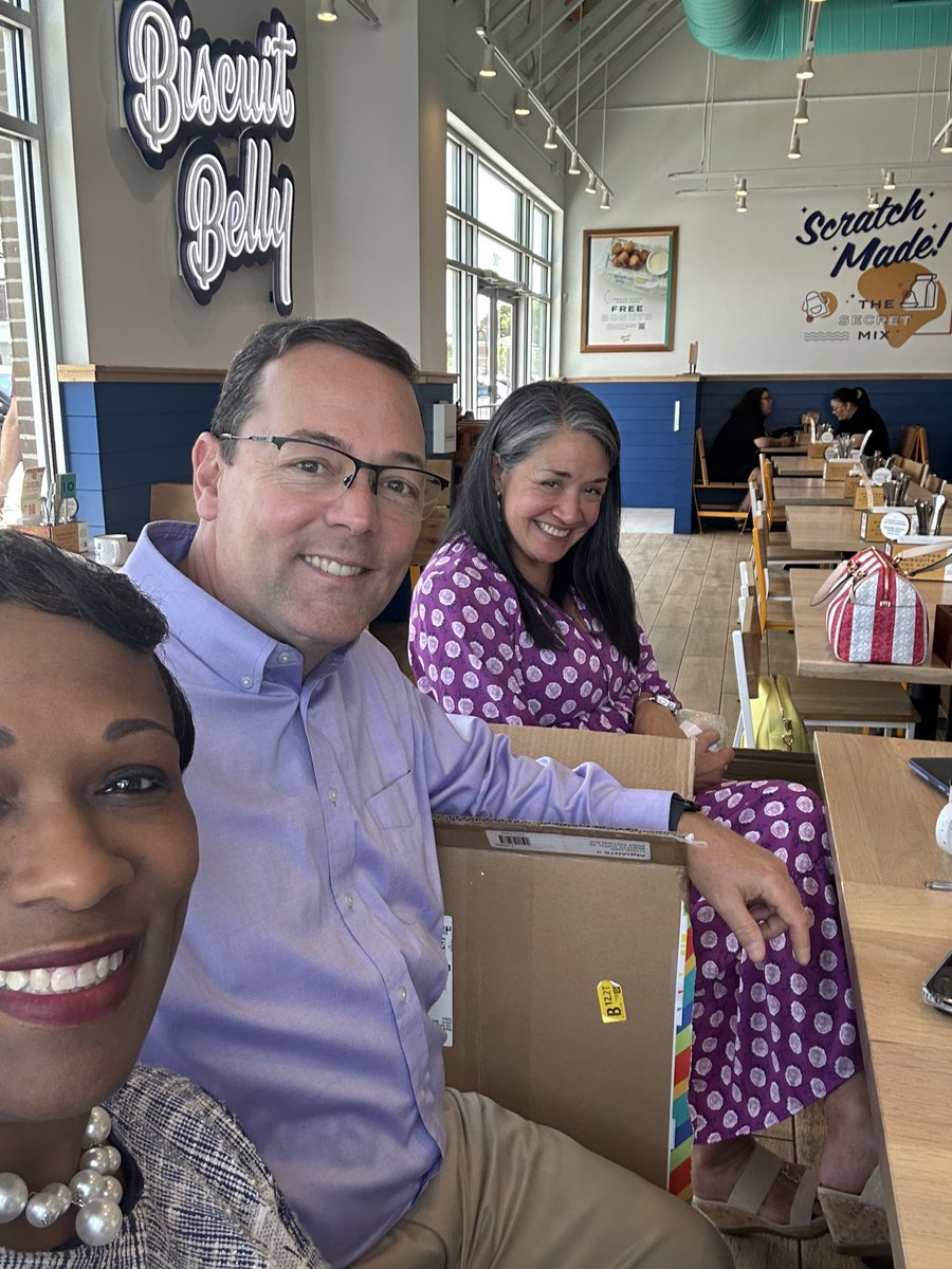 ShondaWindham's tweet image. Often when we think we’re at the end of something, we’re actually at the beginning of something else. @sweat_nancy and @CraigPinello, may this new beginning be as amazing as the two of you! Happy Retirement, friends.❤️