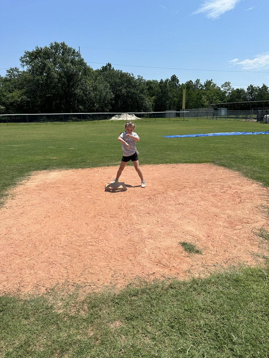 Day ✌️of our kid camp finished up with double celebrations, popsicles, and some diving practice on the slip and slide tarp!