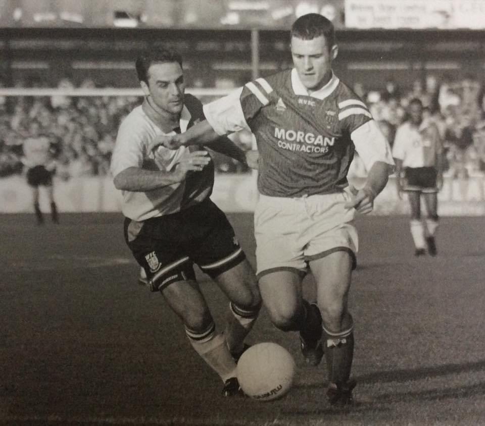 cardinal_tales's tweet photo. Two former Aldershot FC players, Colin Fielder and Kevan Brown playing for the Cardinals against Northwich Victoria at Kingfield in October 1994 🇲🇨 https://t.co/nHAsUJRFOQ
