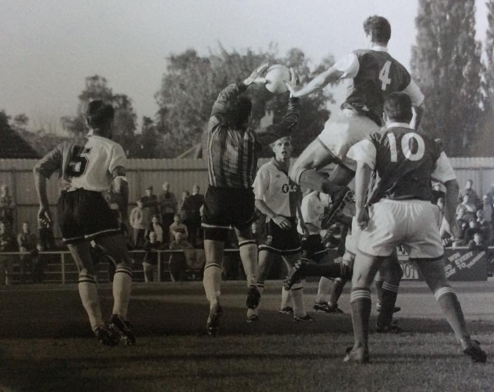 cardinal_tales's tweet photo. Two former Aldershot FC players, Colin Fielder and Kevan Brown playing for the Cardinals against Northwich Victoria at Kingfield in October 1994 🇲🇨 https://t.co/nHAsUJRFOQ
