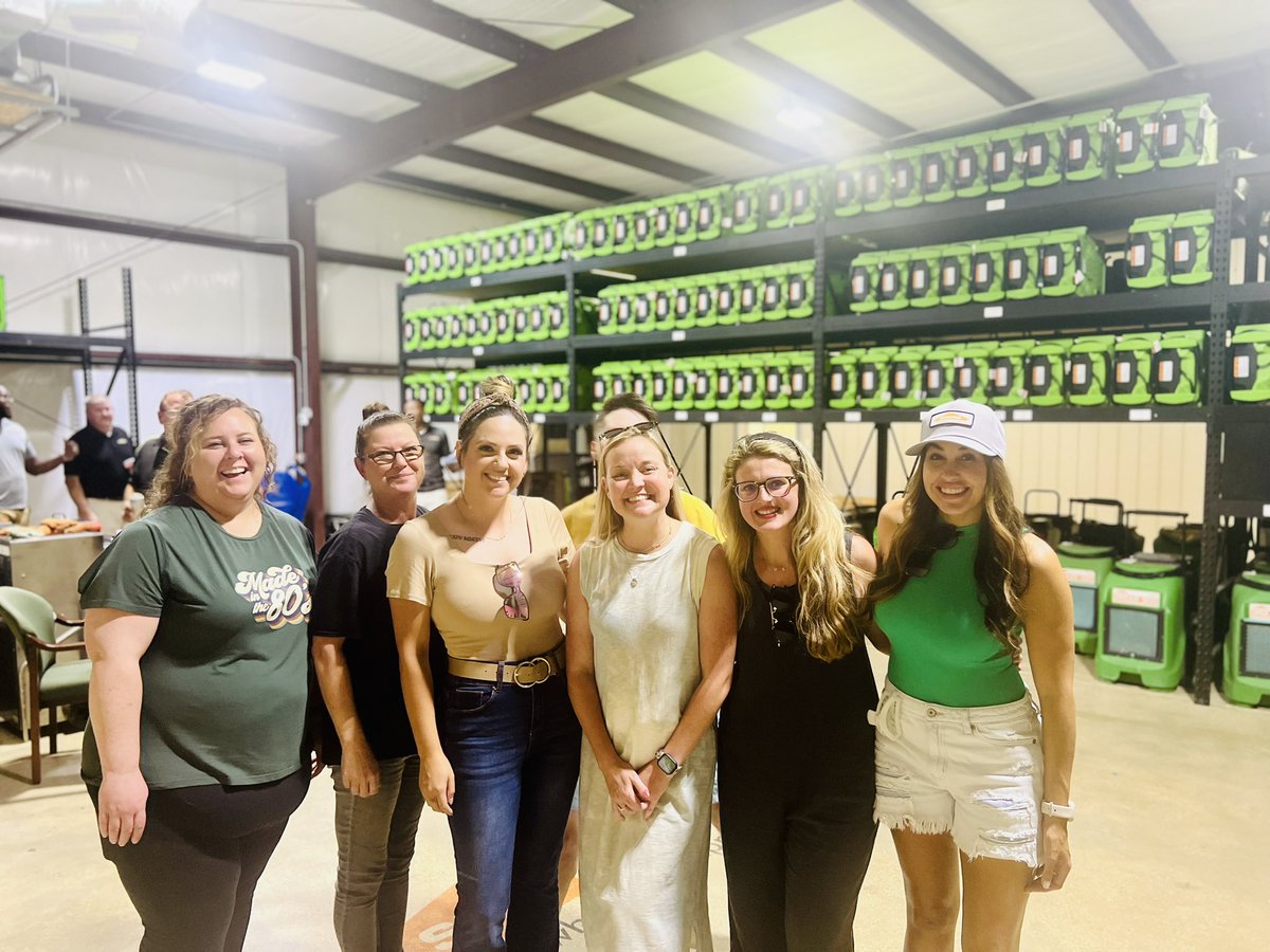 ServproofTupelo's tweet image. Our Spring/Summer SERVPRO
Appreciation Day was a great time!
We are thankful to all our team members for their hard work, day in and day out! 🧡💚🍔🌭

#SERVPRO #callthecleanteam #Mississippi #cleaningservices #restorationservices #constructionservices #happytuesday