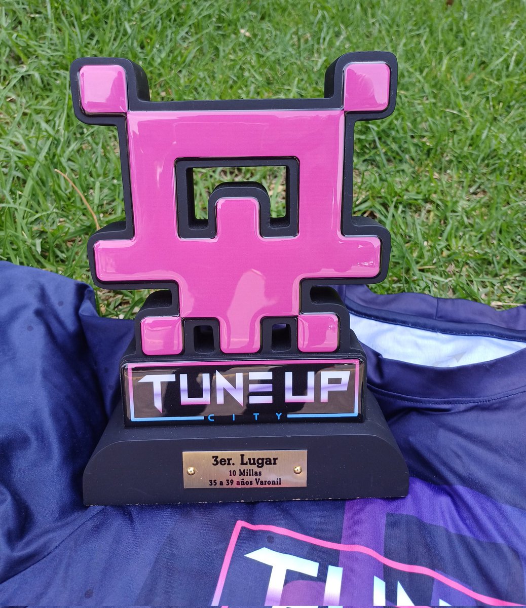 juliobikerun555's tweet photo. 3er lugar ๐ฅ en categorรญa por esos shulos #16K del #TuneUpCity ๐พ๐ฎ๐๐จ .Y por los que siguen, siguiente nivel ... @logrartusmetas #YoElegiCorrer @ManicomioRunner @CorroAMiPaso @AquiYaSeCorrio @MeEncantaCorrer @ComuniRunners @SumandoKMx @EntreRunners https://t.co/E4iw313XBh